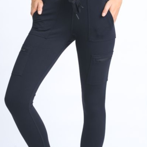 Cargo Legging and Tee Set - Picture 2 of 6